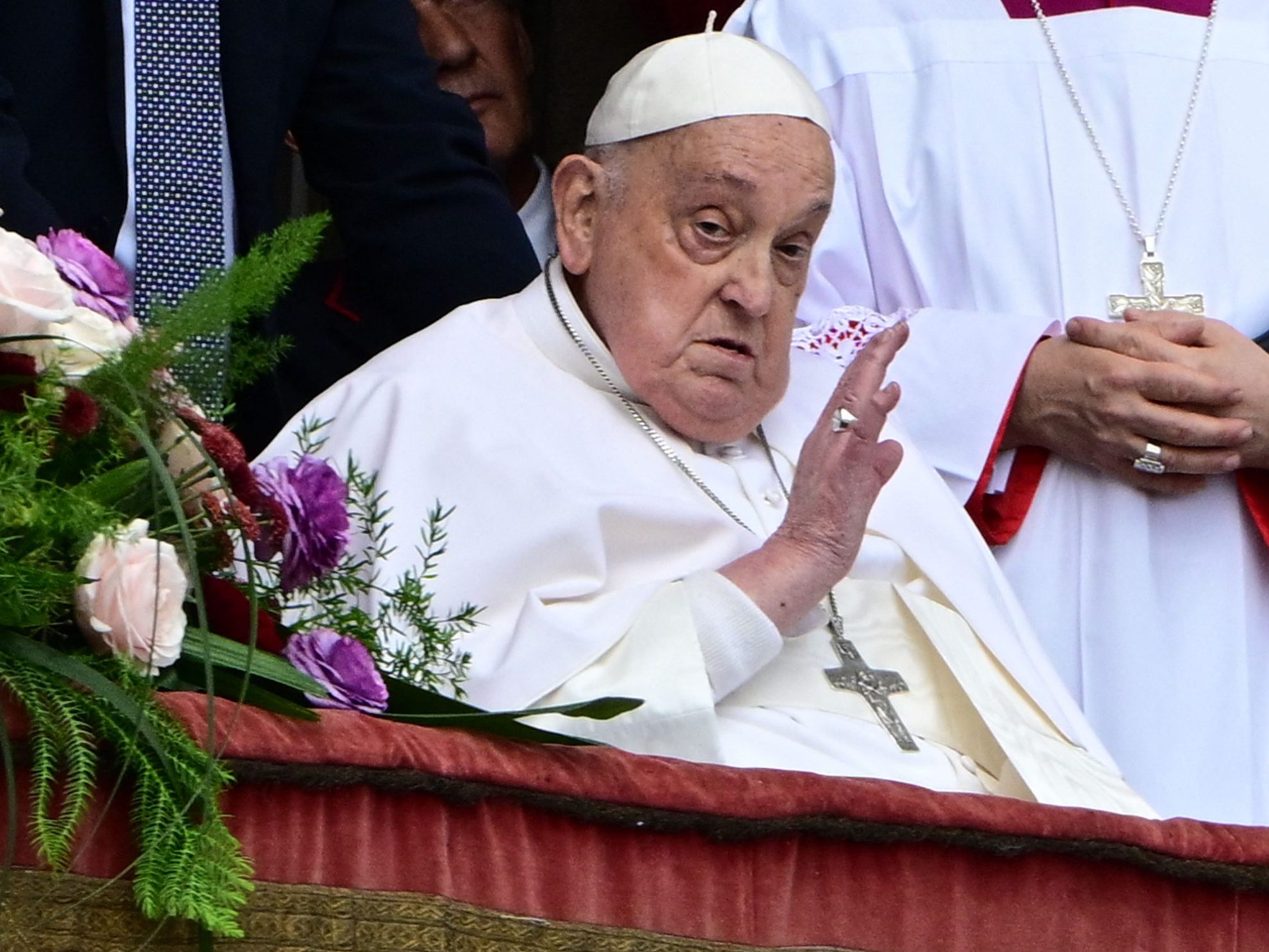 Papst erteilte Segen "Urbi et Orbi" - Aufruf zu Weltfrieden