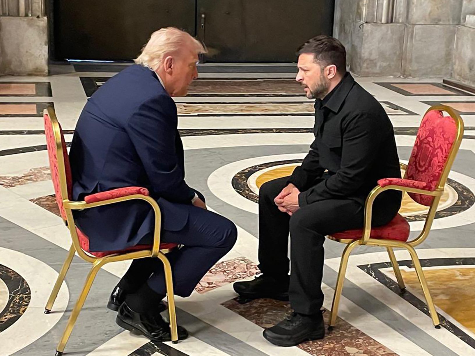 Trump glaubt, Selenskyj könnte Anspruch auf Krim aufgeben Trump glaubt, Selenskyj könnte Anspruch auf Krim aufgeben