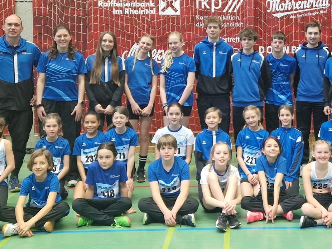 Alle Teilnehmer und Trainer Alle Teilnehmer und Trainer