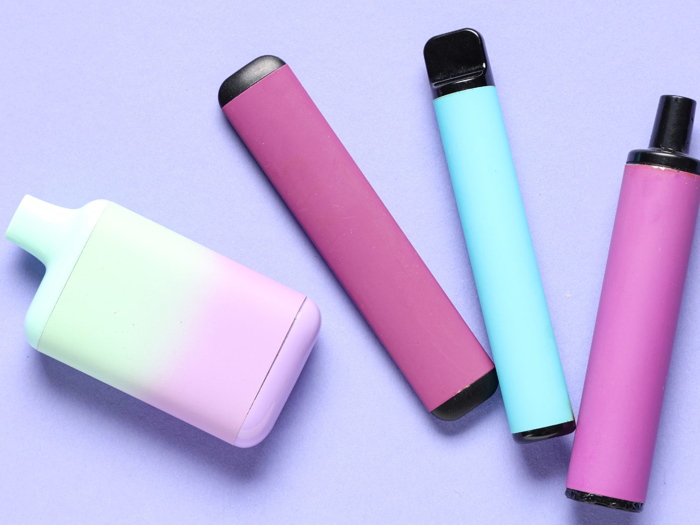 Abfall- und Ressourcenwirtschaft fordern ein Verbot von Einweg-Vapes. Abfall- und Ressourcenwirtschaft fordern ein Verbot von Einweg-Vapes.