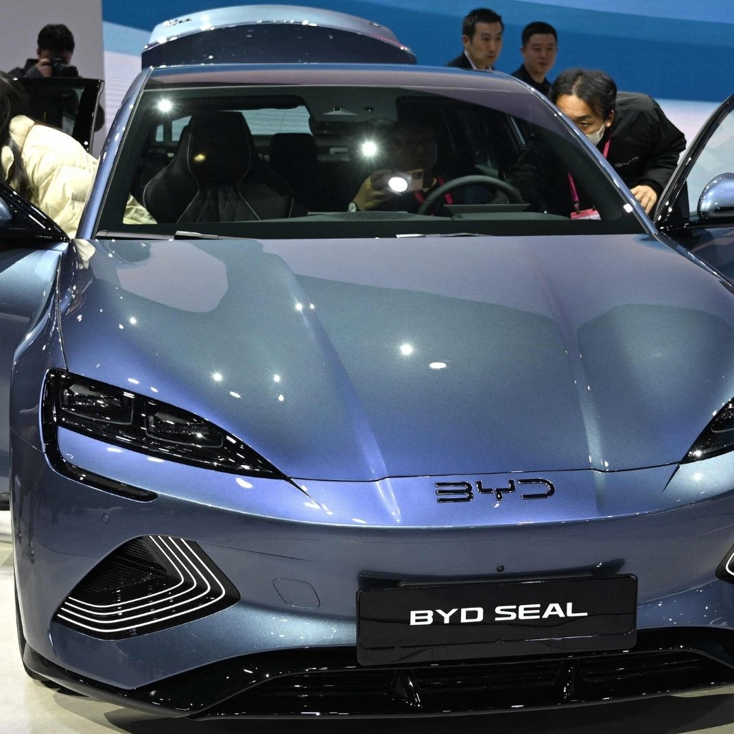 Super-Akku und Skandale - BYD hat Tesla bereits auf vielen Ebenen überholt.