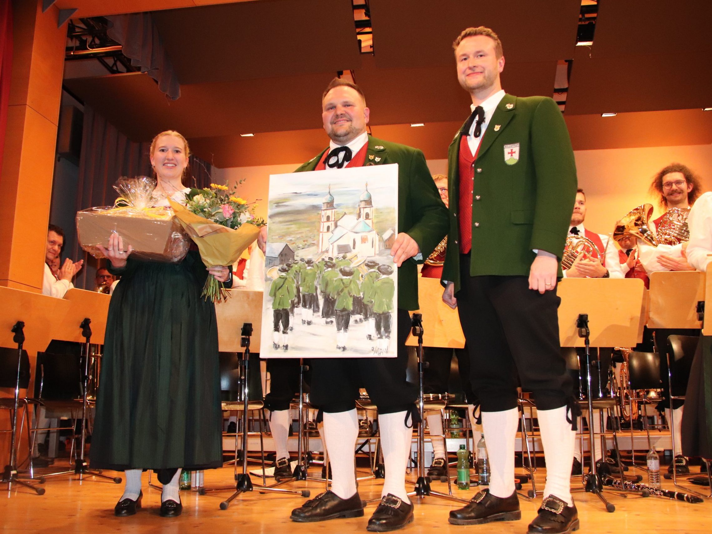 Michael Lenz wurde zum Ehrenobmann ernannt. Michael Lenz wurde zum Ehrenobmann ernannt.