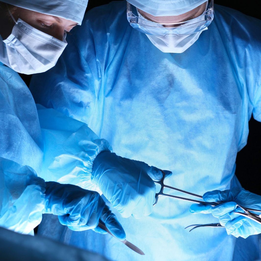 Krebs übersehen: Dramatische Fehldiagnose verändert Leben einer jungen Mutter (SYMBOLBILD)