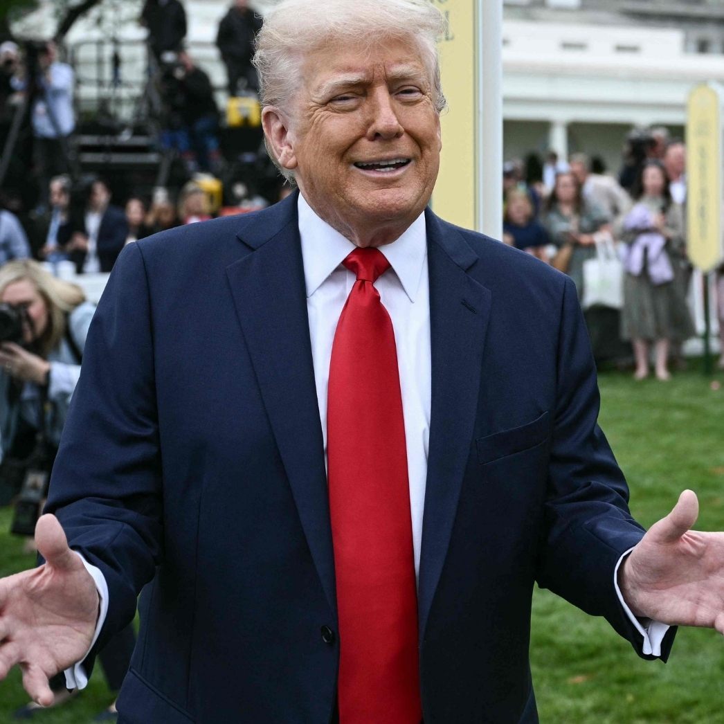 Trump (l.) hatte Putin (r.) nach den jüngsten Angriffen aufgefordert die Attacken auf Kiew einzustellen, und glaubt, der russische Machthaber wird auf ihn hören.