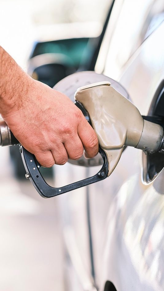 Karfreitag ist ein großer Bußtag an der Tankstelle.