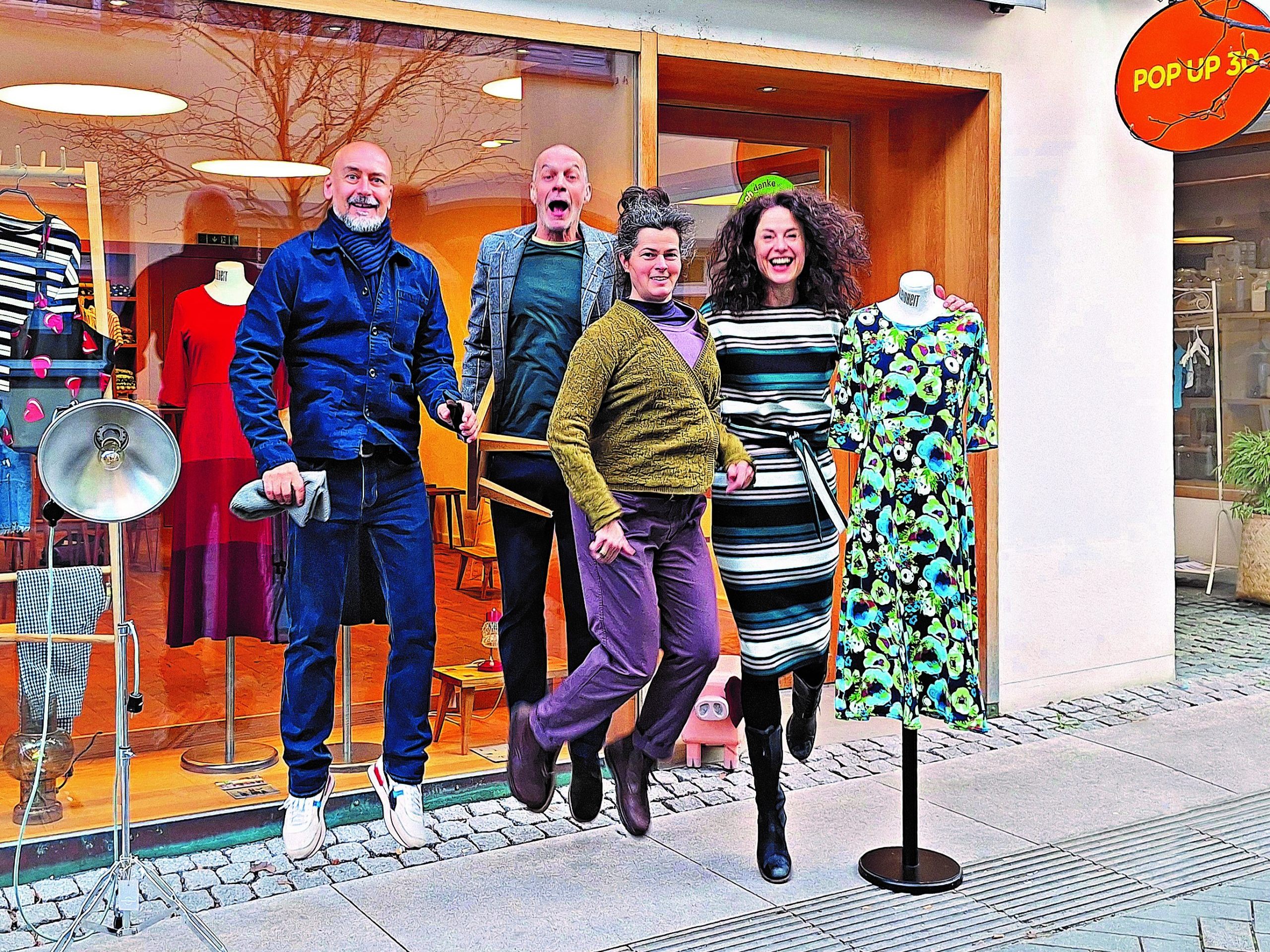 v. l. Denis Vellacher, Paul Brotzge, Elisabeth Brotzge-Böckle und Susanne Bell v. l. Denis Vellacher, Paul Brotzge, Elisabeth Brotzge-Böckle und Susanne Bell
