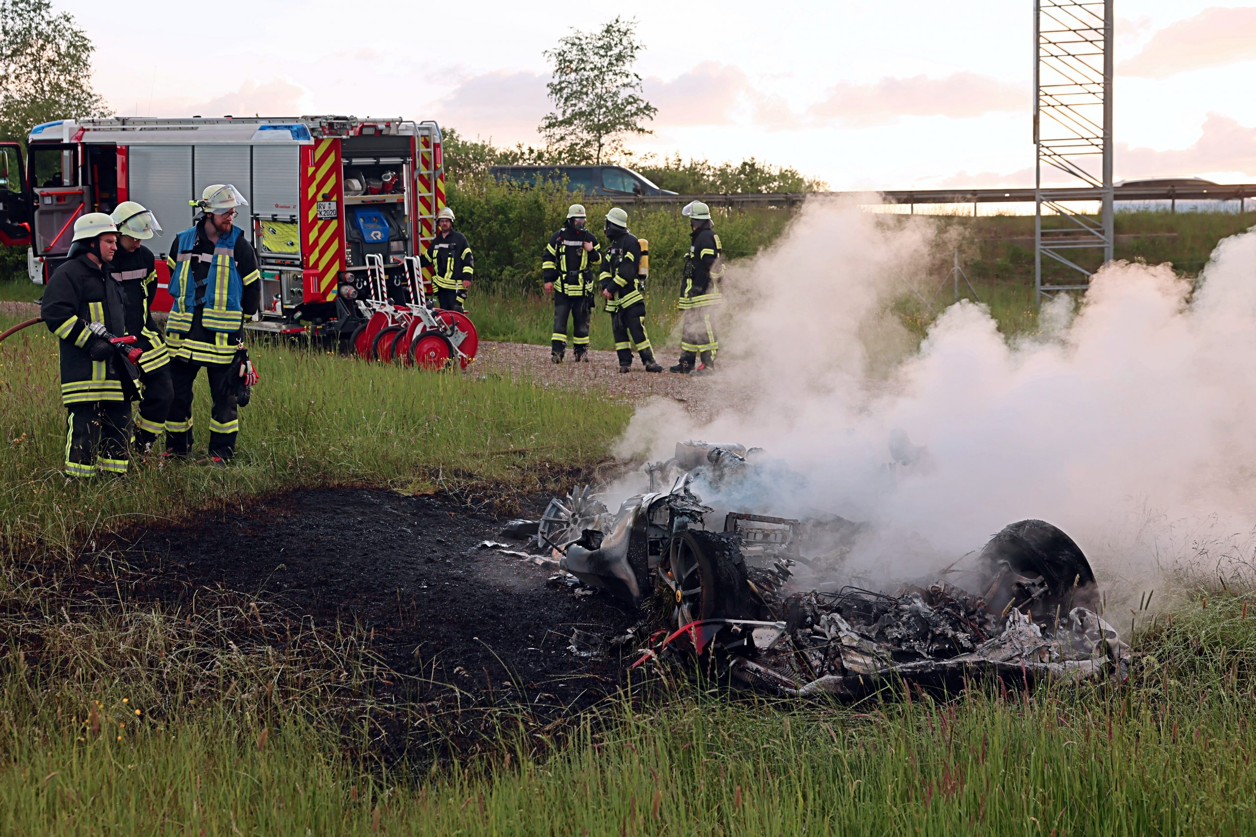 Die Feuerwehr Kißlegg mit mehreren Fahrzeugen im Einsatz. Die Feuerwehr Kißlegg mit mehreren Fahrzeugen im Einsatz.
