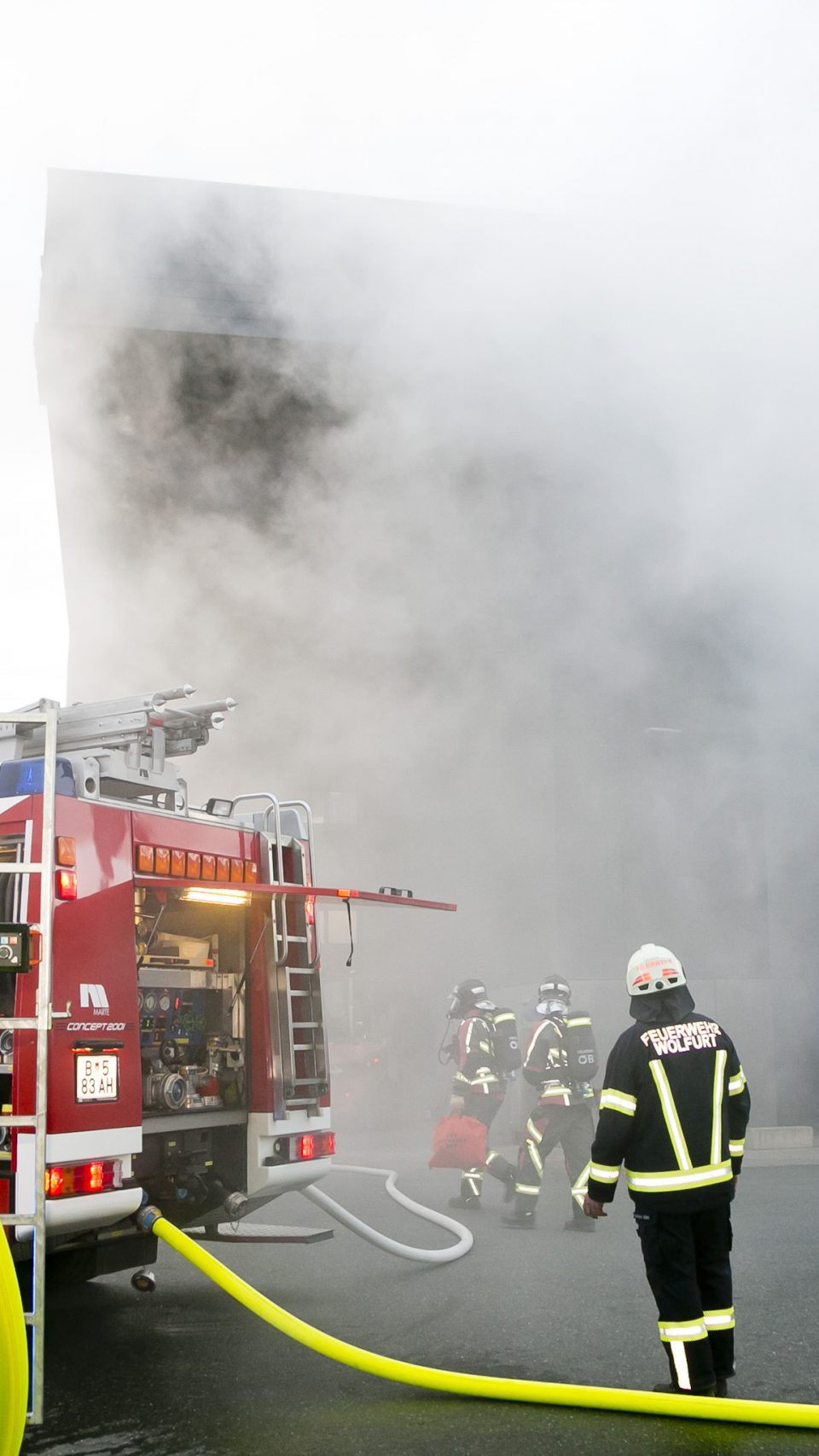 Insgesamt nahmen 105 Feuerwehrmänner und -frauen an der zweistündigen Übung tei.