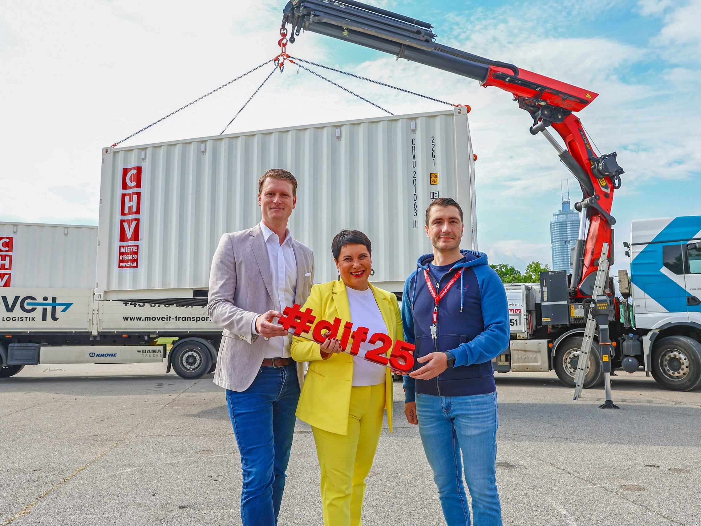 Der Aufbau für das Donauinselfest 2025 hat offiziell begonnen. Der Aufbau für das Donauinselfest 2025 hat offiziell begonnen.