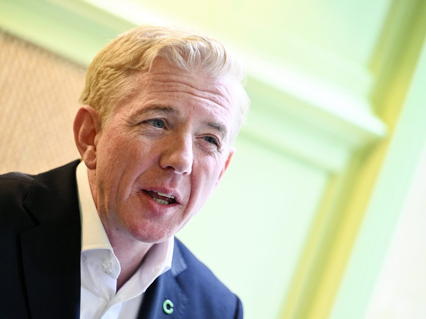 "Wir bleiben auf dem Pfad, den wir uns vorgenommen haben, nämlich einer schwarzen Null im Jahr 2026 als Ziel", so der ÖGK-Chef.
