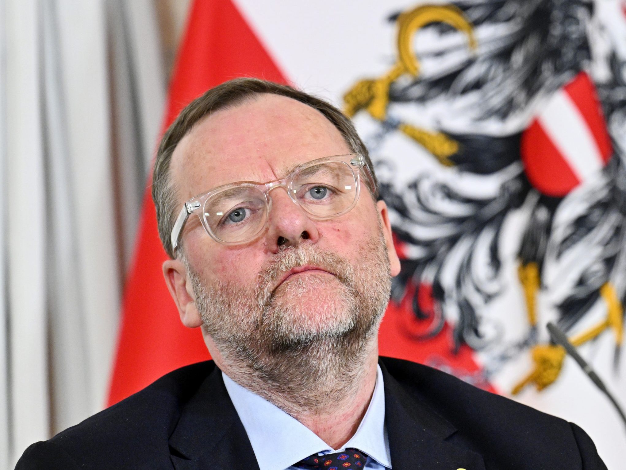 Staatssekretär Schellhorn entschuldigt sich für seinen NS-Vergleich.