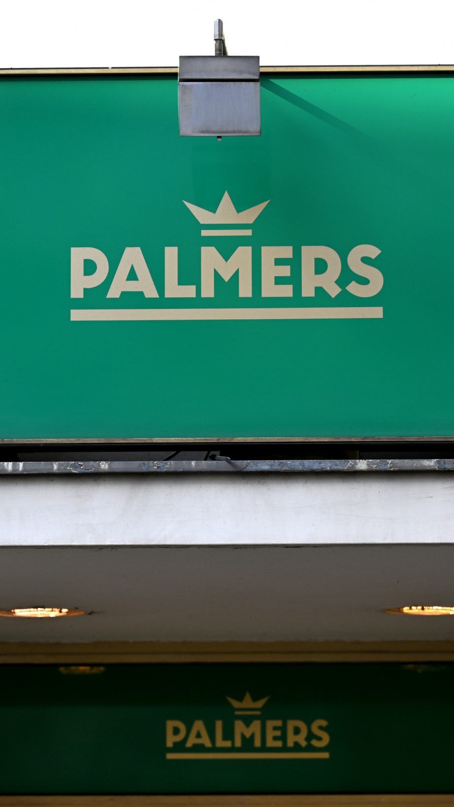 Nach der Palmers-Insolvenz wird ein möglicher Investoreneinstieg konkreter.
