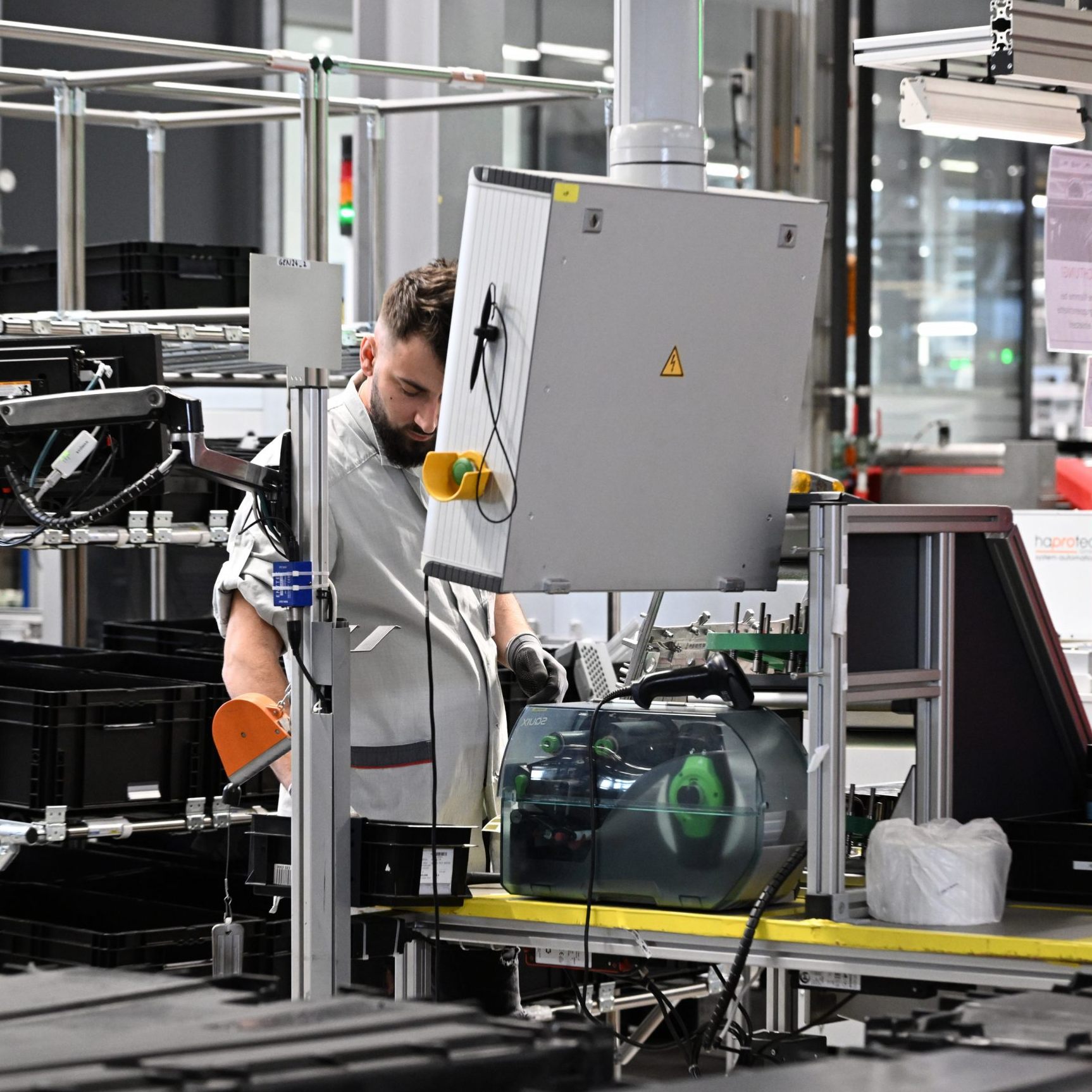 In den Verhandlungen über einen Elektroindustrie-KV sind bis Mittwoch zahlreiche Betriebsversammlungen geplant.