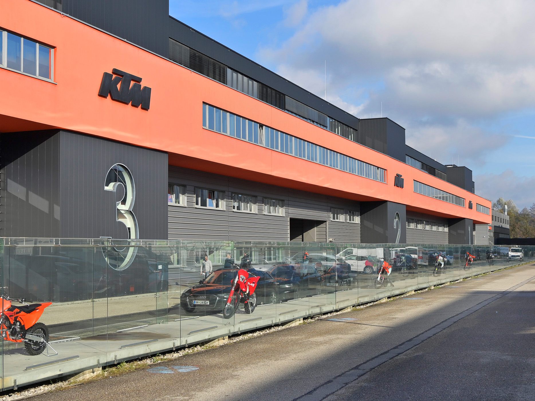 Rund um die KTM-Insolvenz gibt es dicke Luft. Rund um die KTM-Insolvenz gibt es dicke Luft.