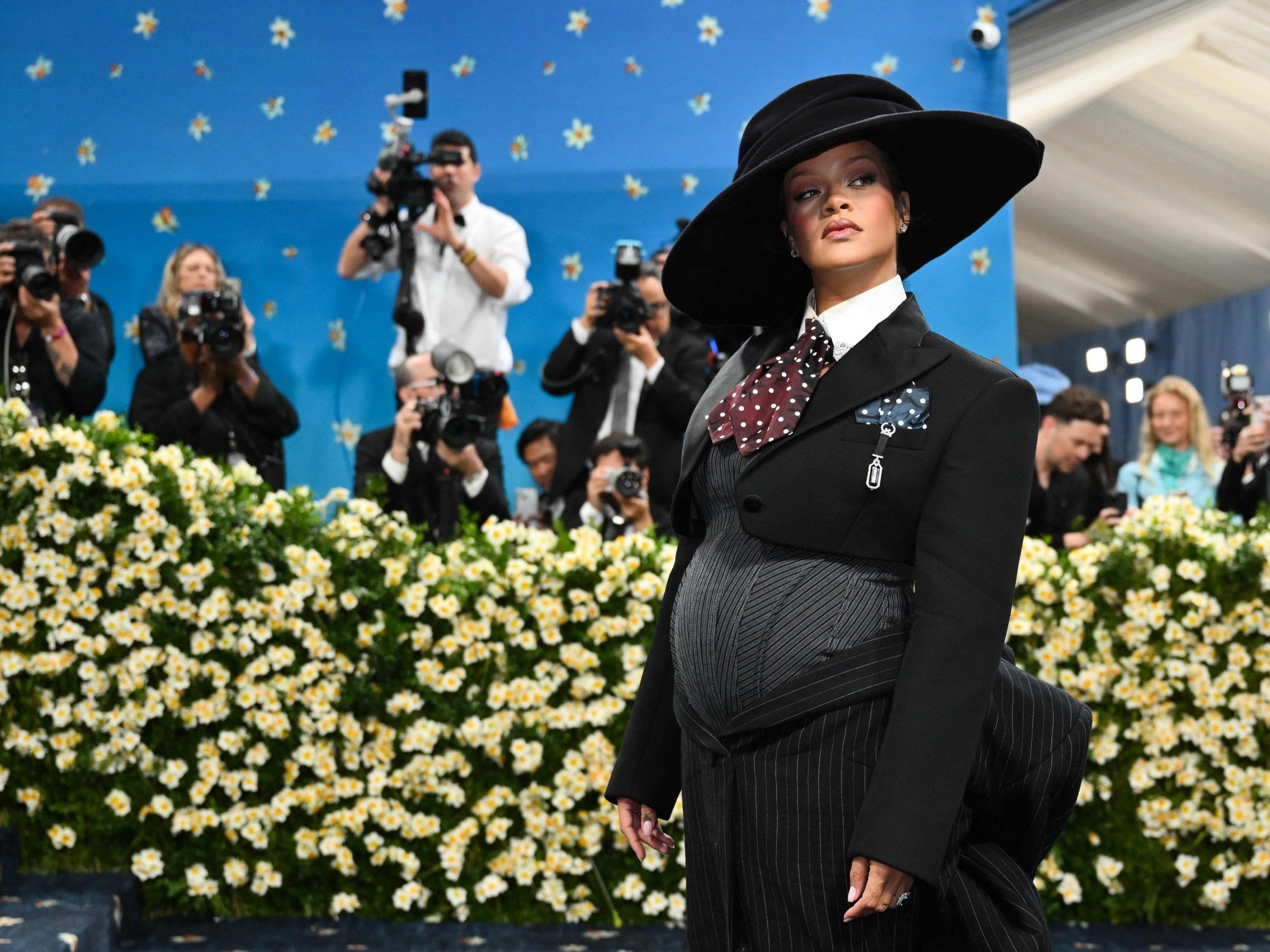 Popsängerin Rihanna überraschte bei der Met-Gala mit ihrer dritten Schwangerschaft.