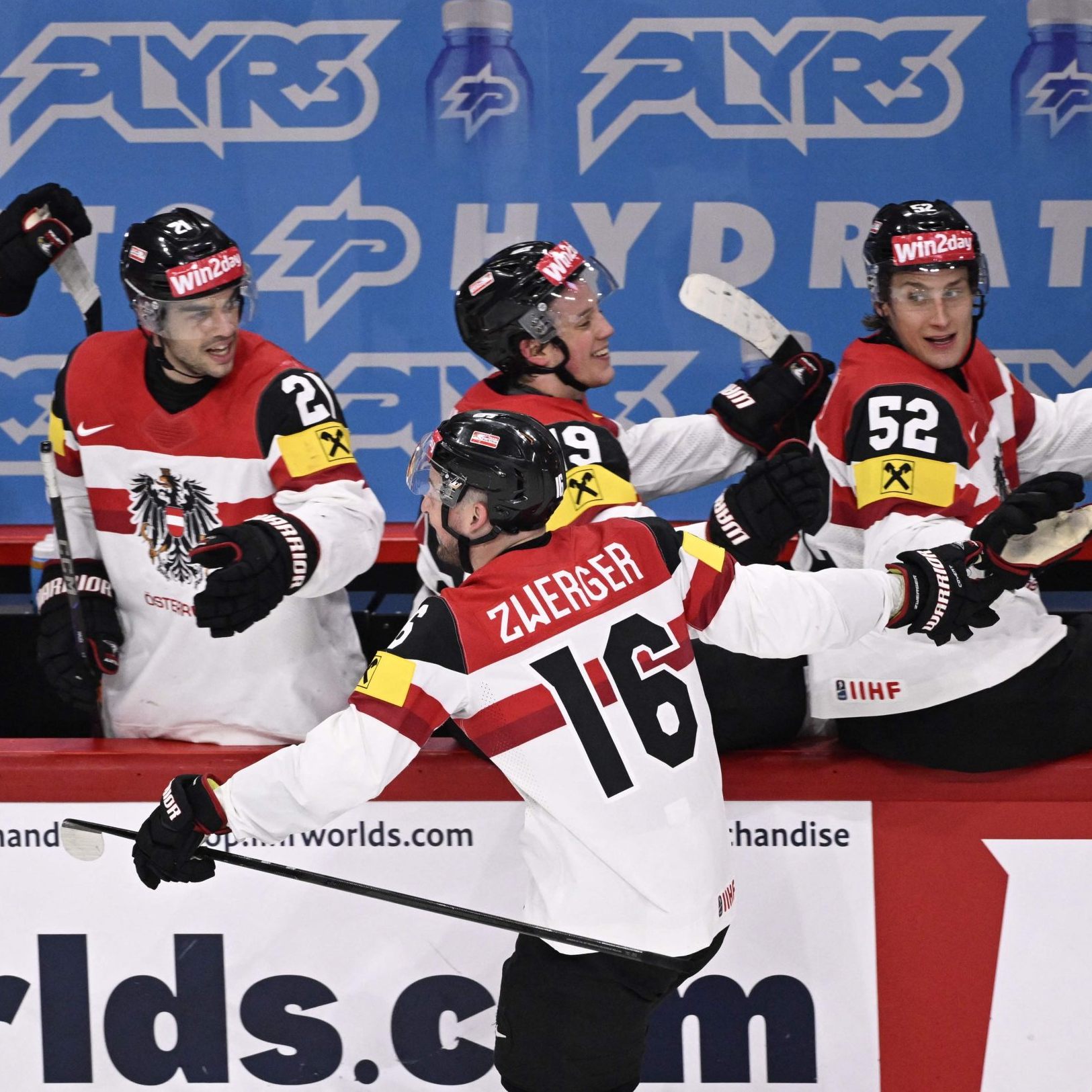 Erstmals seit 31 Jahren in den Top acht - Schweiz-Legionäre trafen fünfmal