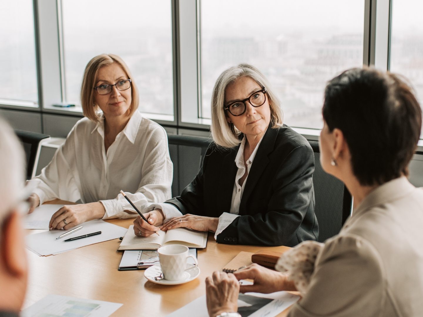 Mehr Frauen im Aufsichtsrat steigern laut einer Studie den Unternehmenserfolg. Mehr Frauen im Aufsichtsrat steigern laut einer Studie den Unternehmenserfolg.