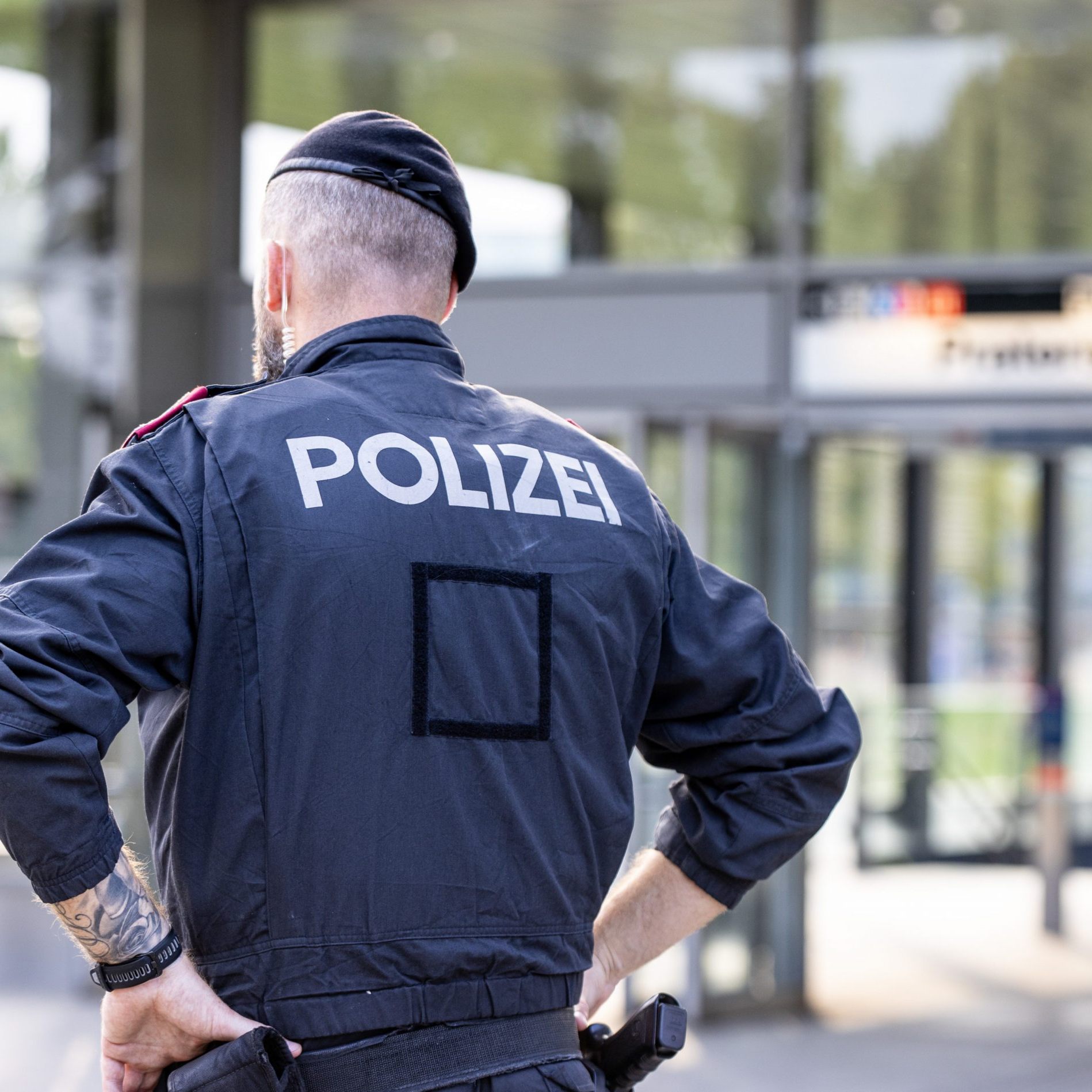 Täter noch flüchtig - Großfahndung läuft. (Symbolbild)