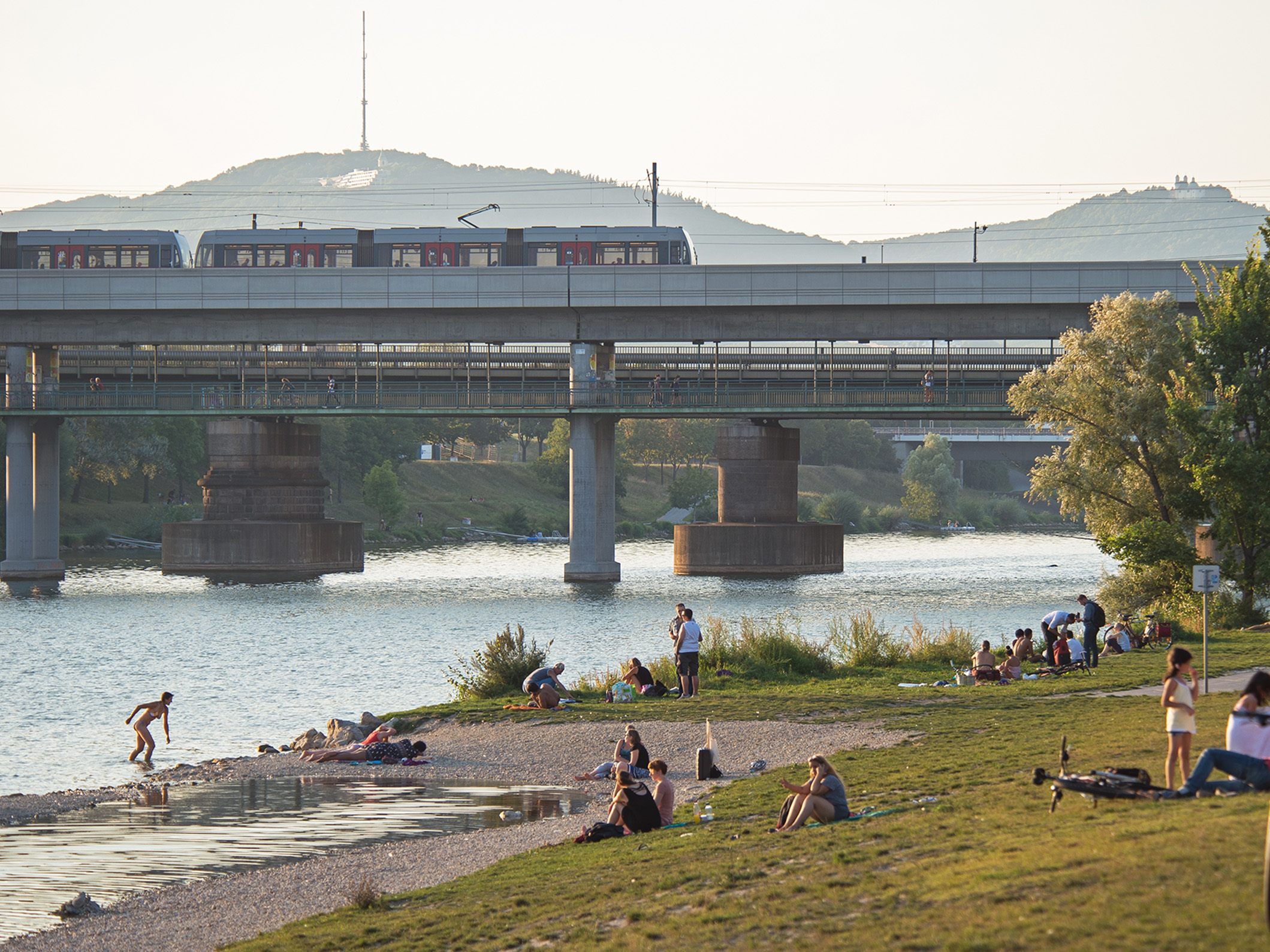 Die Wiener Linien starten wieder ihren jährlichen Bäderverkehr. Die Wiener Linien starten wieder ihren jährlichen Bäderverkehr.
