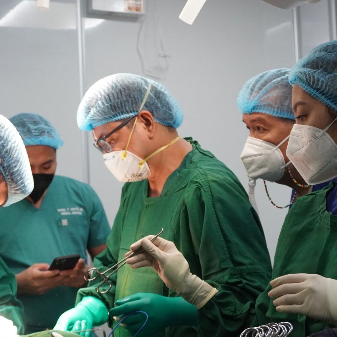 Ärzten in den USA ist zum weltweit ersten Mal eine Blasentransplantation an einem Menschen geglückt.