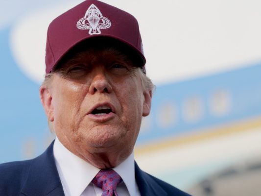 Trumps-Z-lle-bleiben-w-hrend-Berufungsverfahren-in-Kraft