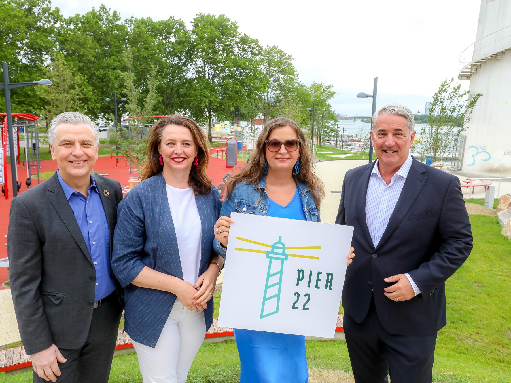 Der zweite Abschnitt von "Pier 22", dem neuen Freizeitparadies am Wasser, ist fertig. Der zweite Abschnitt von "Pier 22", dem neuen Freizeitparadies am Wasser, ist fertig.
