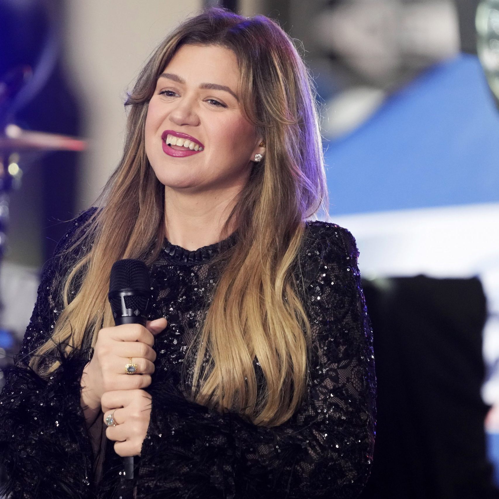 Kelly Clarkson schrieb 'Underneath the Tree' im Sushi-Wartezimmer.