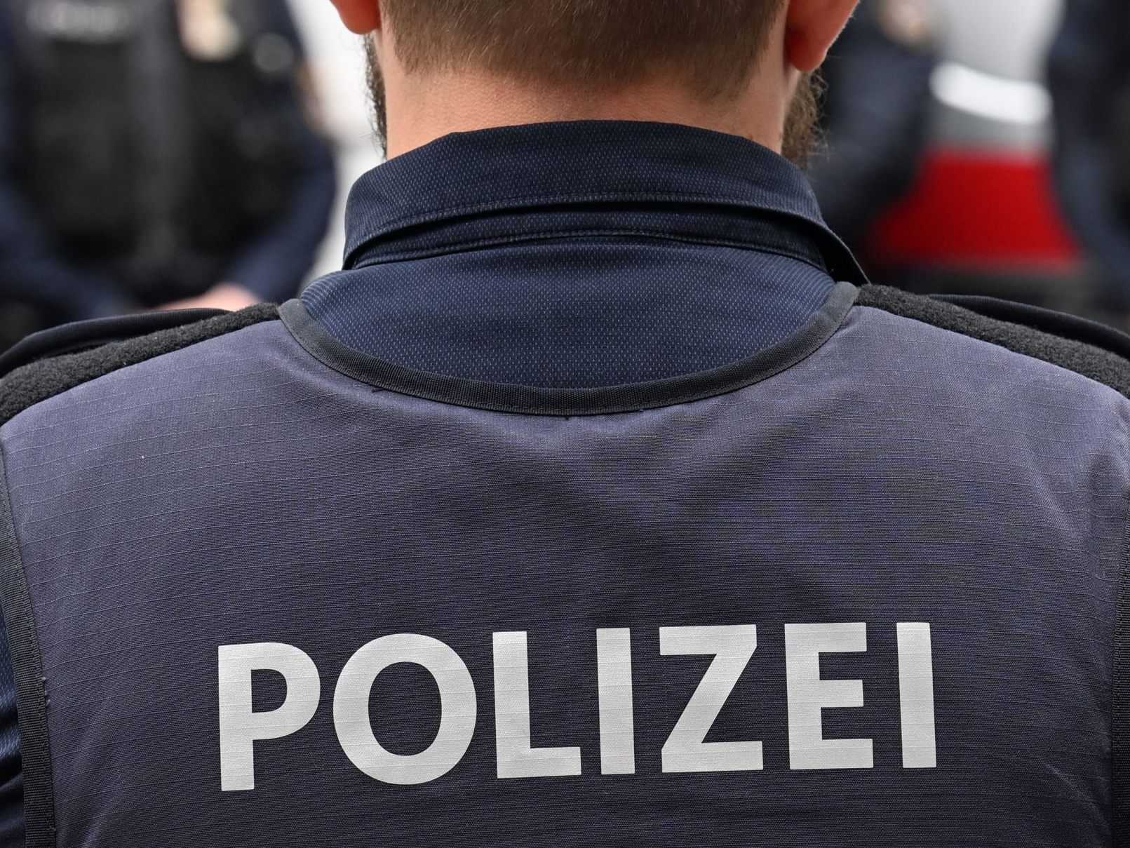 Fahndung der Wiener Polizei nach Raubdelikten.