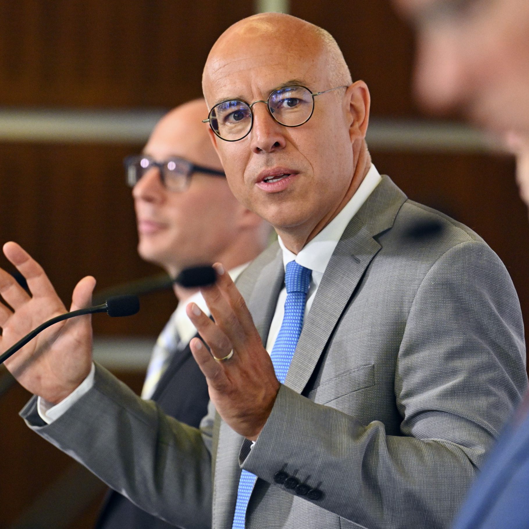 Kein Rezessionsjahr mehr erwartet - Wachstum von 0,0 (Wifo) bzw. 0,1 Prozent (IHS)