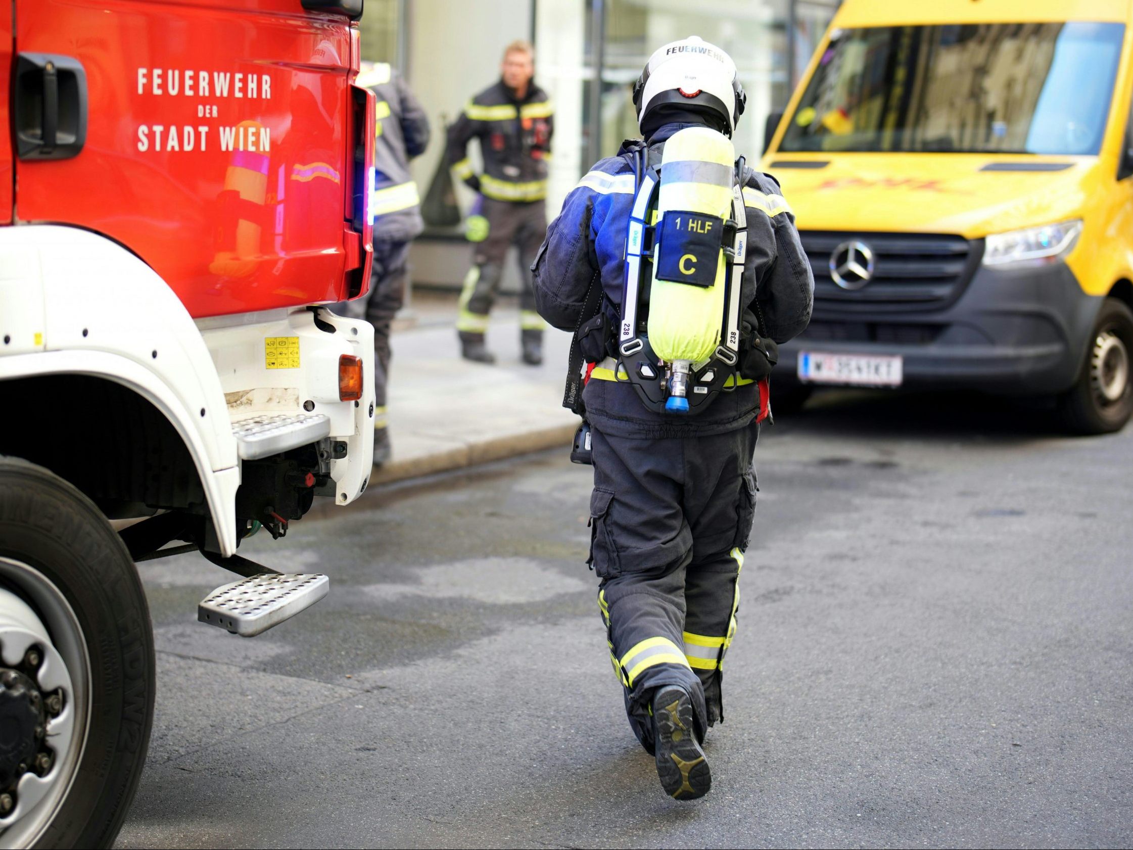 Ein Brandstifter legte erneut in seiner Wiener Wohnung Feuer. Ein Brandstifter legte erneut in seiner Wiener Wohnung Feuer.