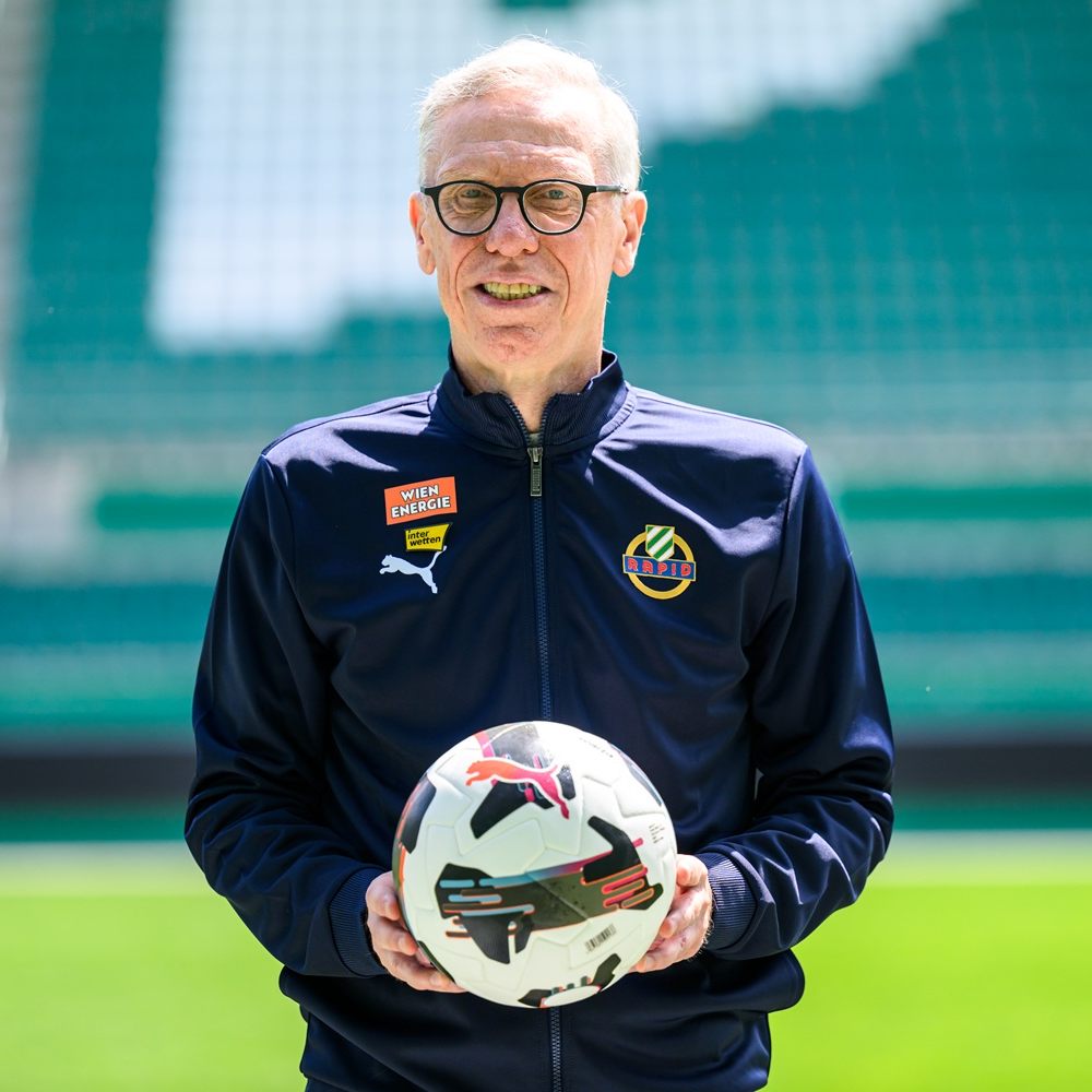 Stöger stand selbst über 100 Mal für Rapid auf dem Platz.