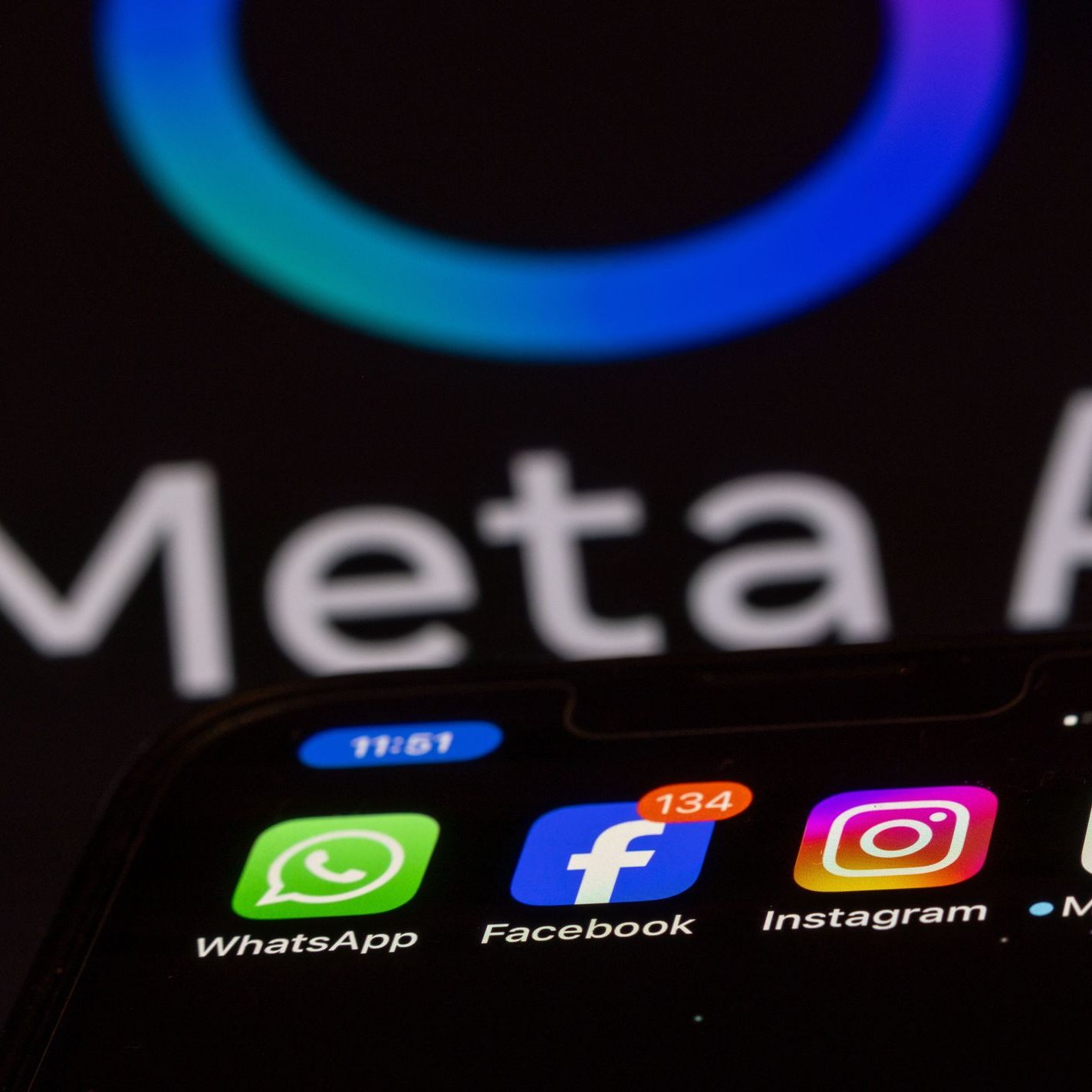 Meta treibt die Monetarisierung von WhatsApp voran.