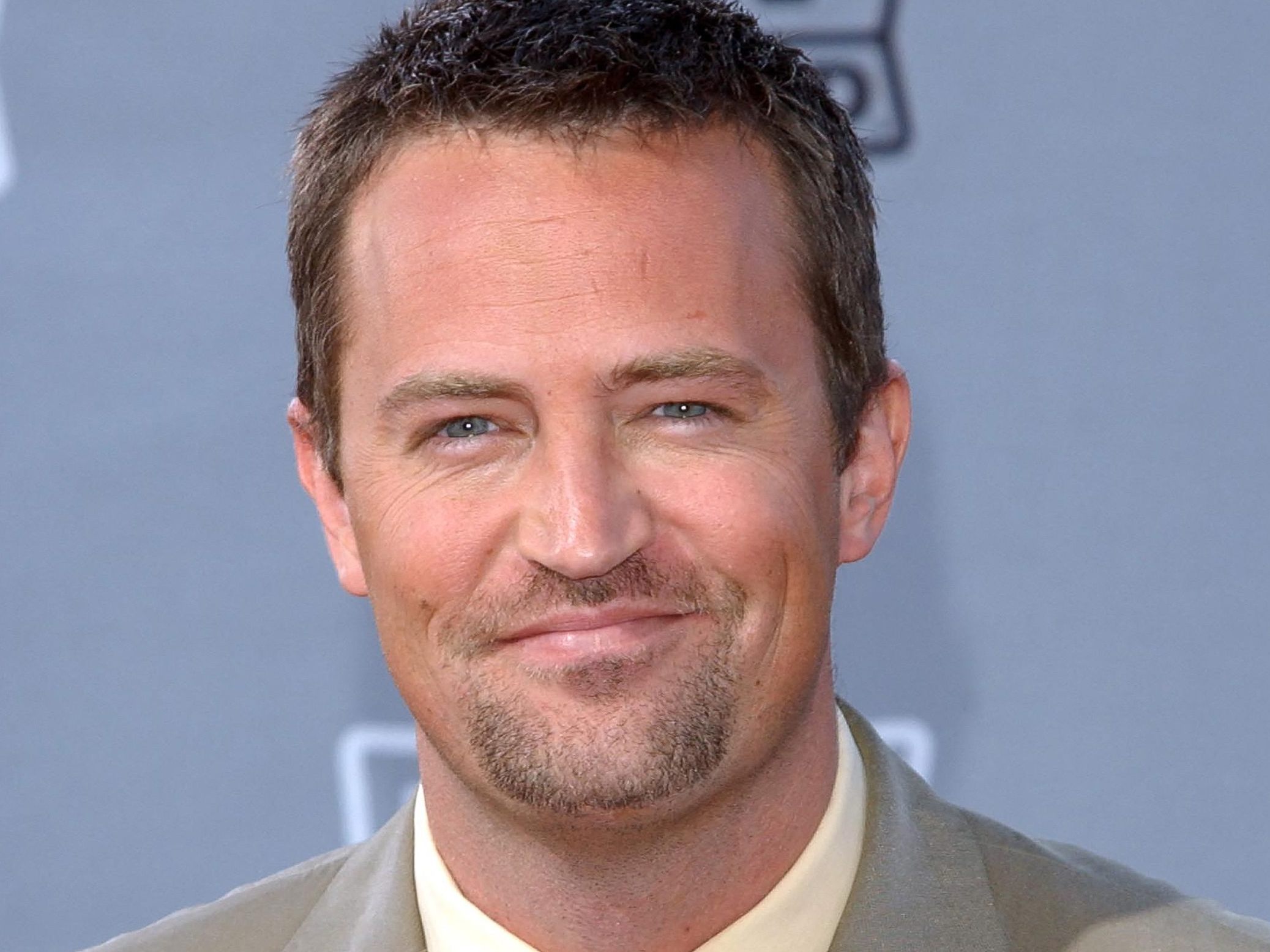 Hauptangeklagter Arzt im Todesfall Matthew Perry gesteht Schuld ein.
