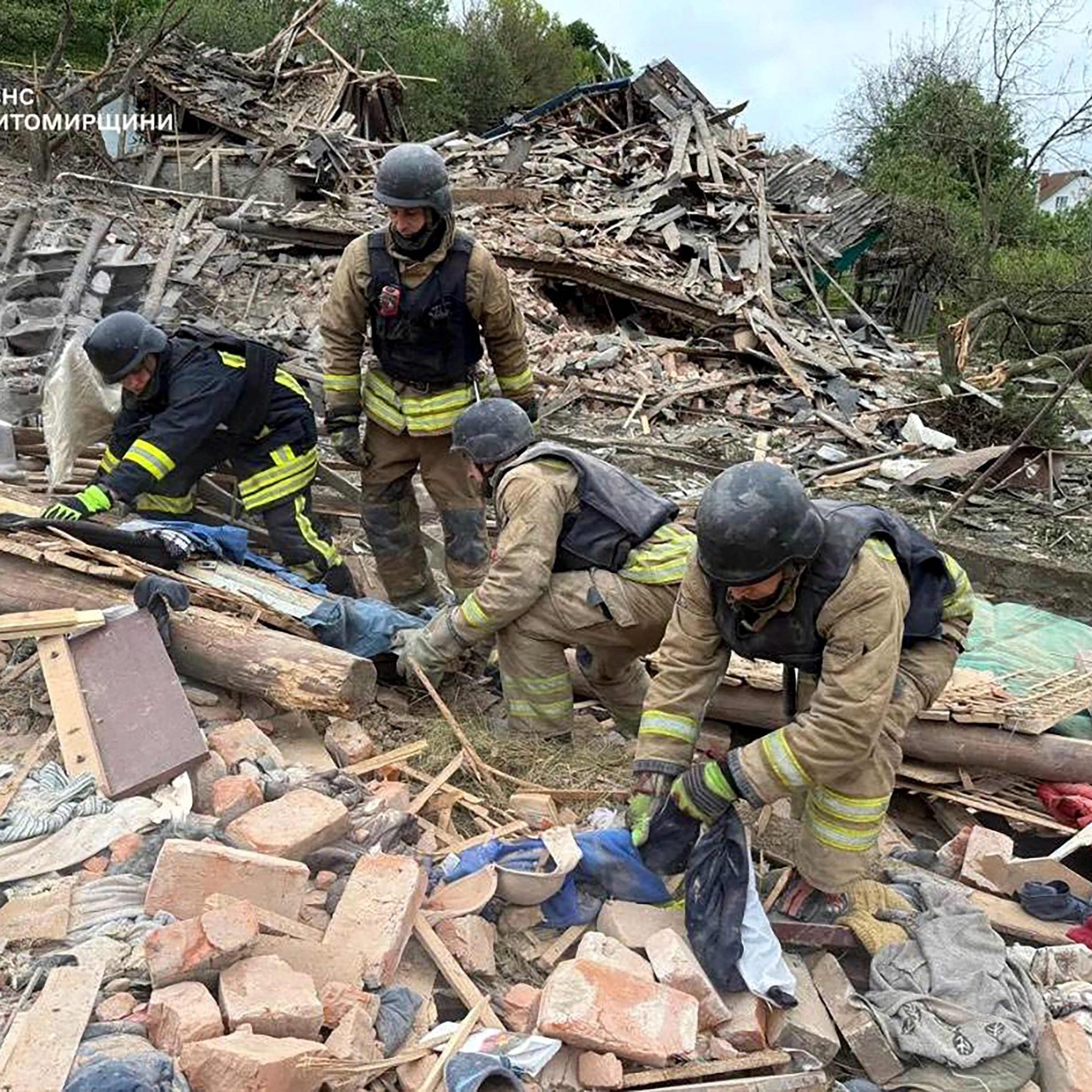 Drohnen: Gamechanger im Ukraine-Krieg (Bild: APA/AFP/Ukrainian State Emergency Servic/HANDOUT)