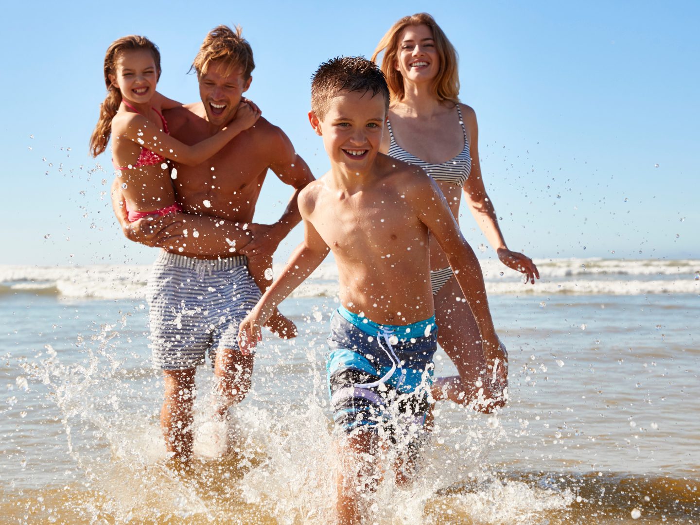 Sommerurlaub muss nicht teuer sein – hier wird’s 2025 richtig günstig Sommerurlaub muss nicht teuer sein – hier wird’s 2025 richtig günstig