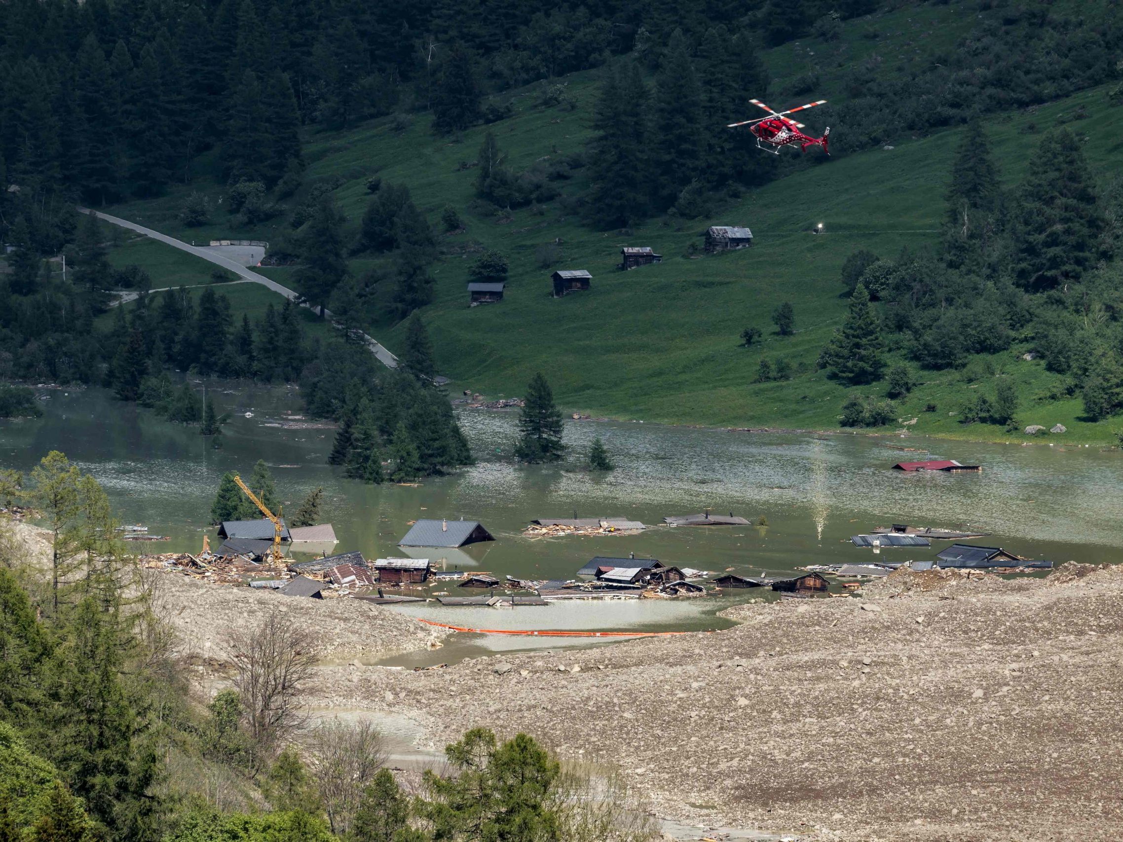Im Lötschental werden immer noch Felsabbrüche vom Kleinen Nesthorn registriert.