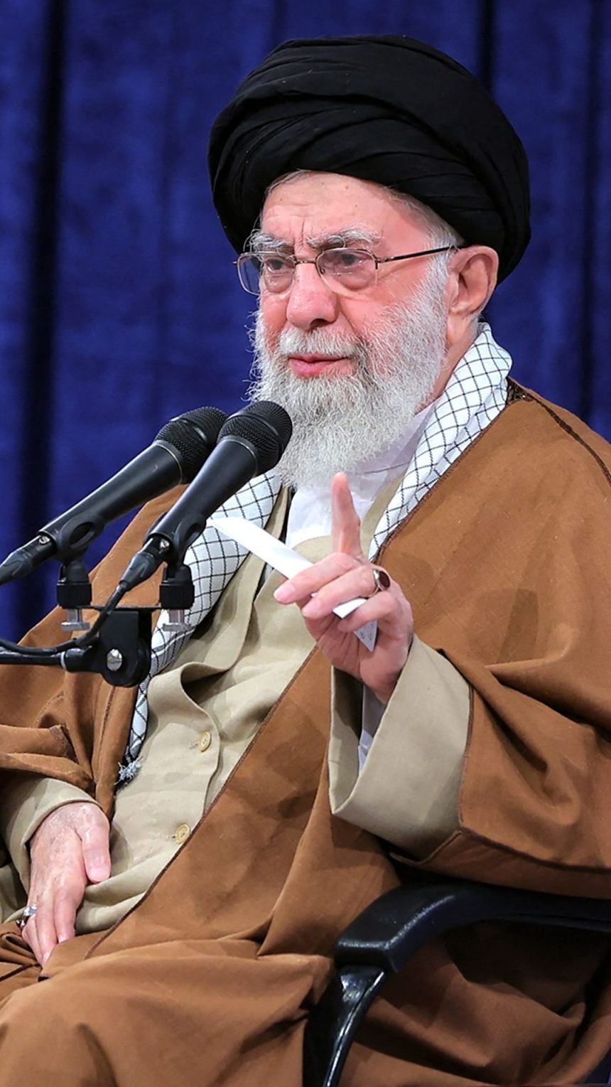 Irans obersten geistlicher und Politischer Führer Ayatollah Ali Chamenei.