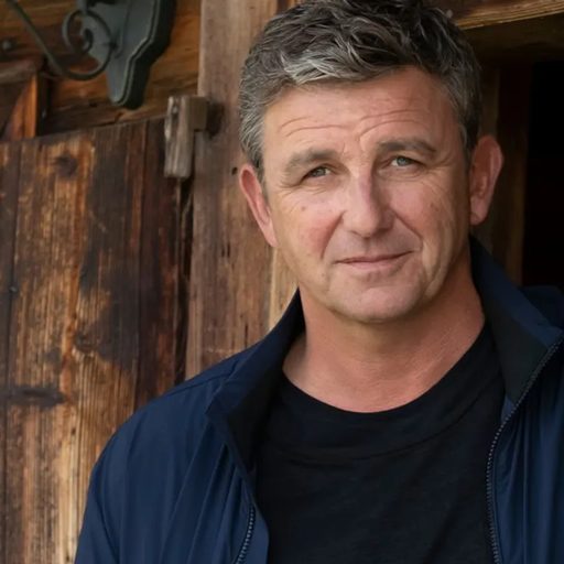 Erlebe den ZDF-Fernsehgarten mit Hans Sigl und gewinne einen exklusiven Bergdoktor-Setbesuch. (Bild: ZDF/Erika Hauri)