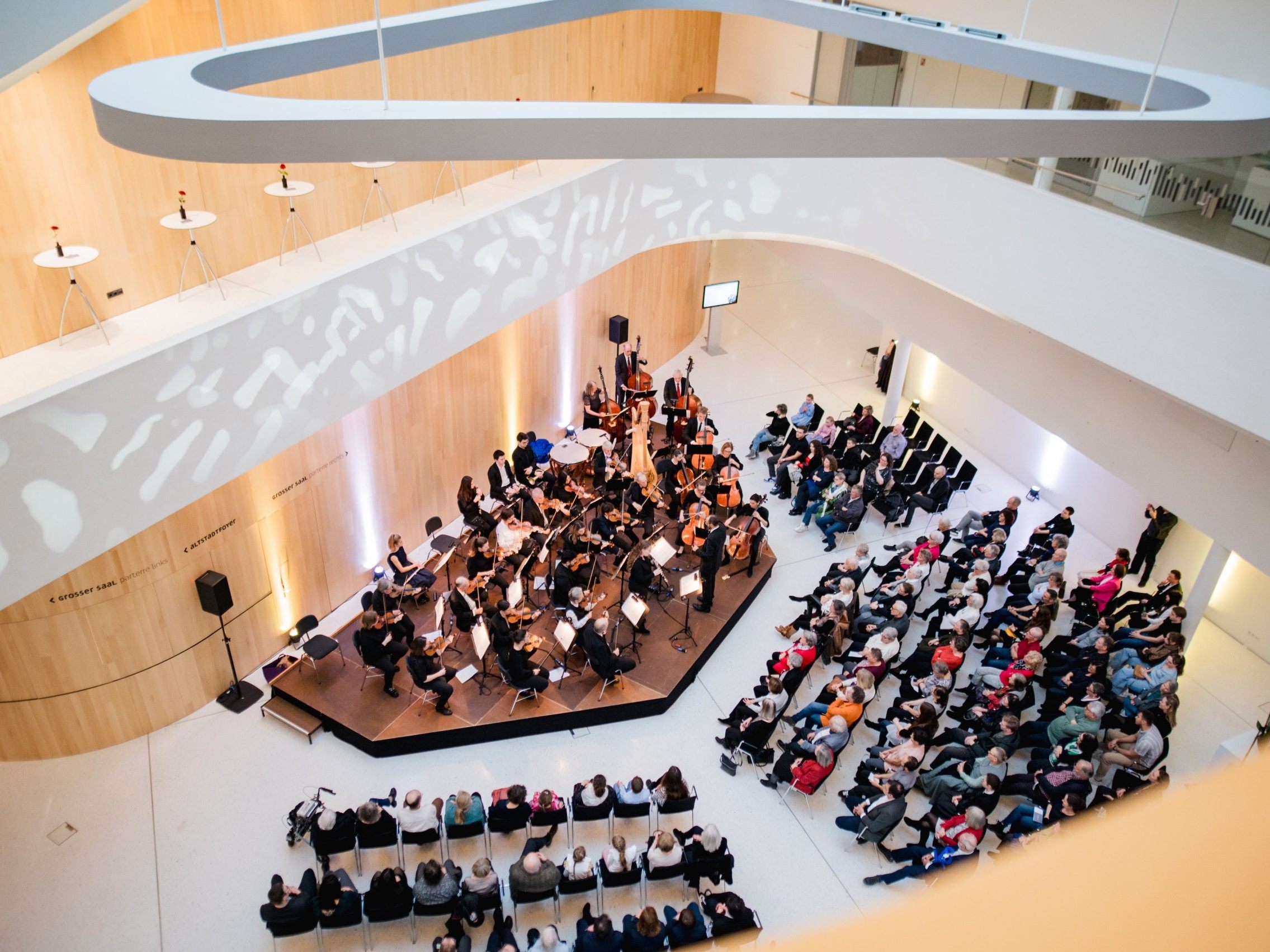 Feldkirch einhundert“ mit Werken von Ferdinand Andergassen – Konzert des Stadtorchesters Feldkirch im Montforthaus am 16. Juni 2025.