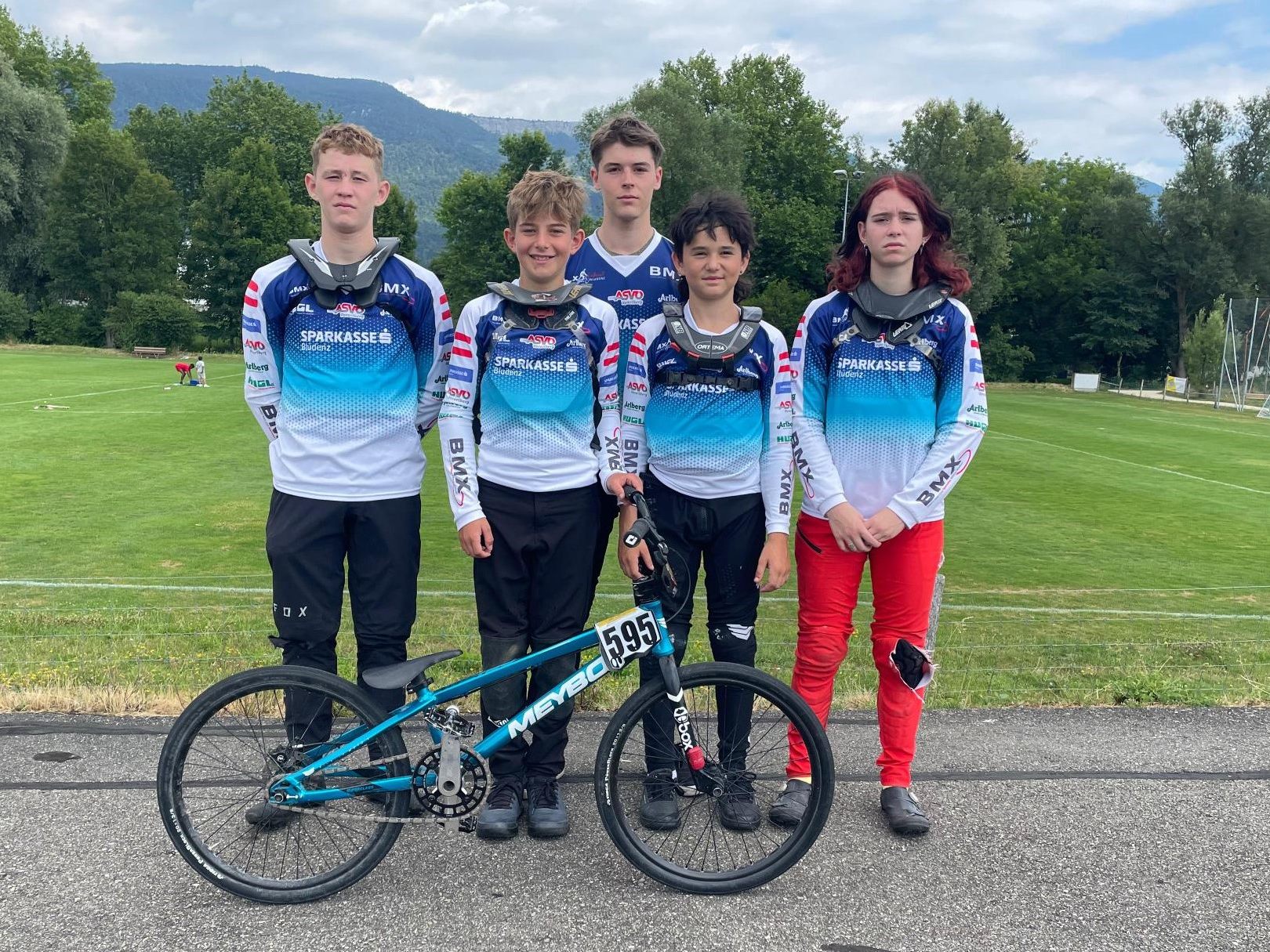 v.l.: Feanor Marte, Felix Peschl, Valentin Muther, Lasse Vallazza, Paikea Marte v.l.: Feanor Marte, Felix Peschl, Valentin Muther, Lasse Vallazza, Paikea Marte