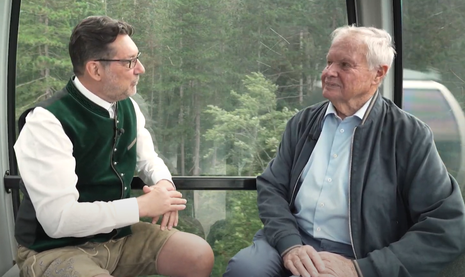 Rolf Seewald, pionir avstrijskega letalstva, obeležen v oddaji 'Us dr Gondl'