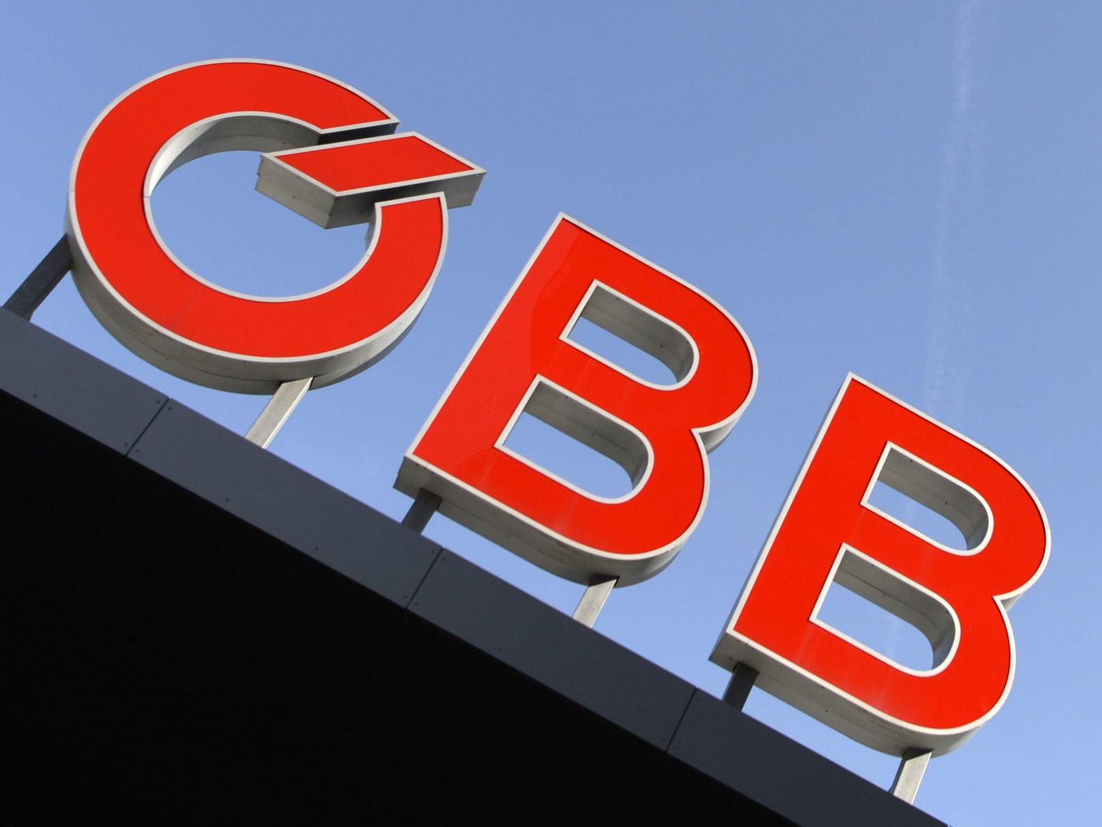 Weil Bauteile nicht passen, geht das ÖBB-Kraftwerk um Jahre verzögert ans Netz. Weil Bauteile nicht passen, geht das ÖBB-Kraftwerk um Jahre verzögert ans Netz.