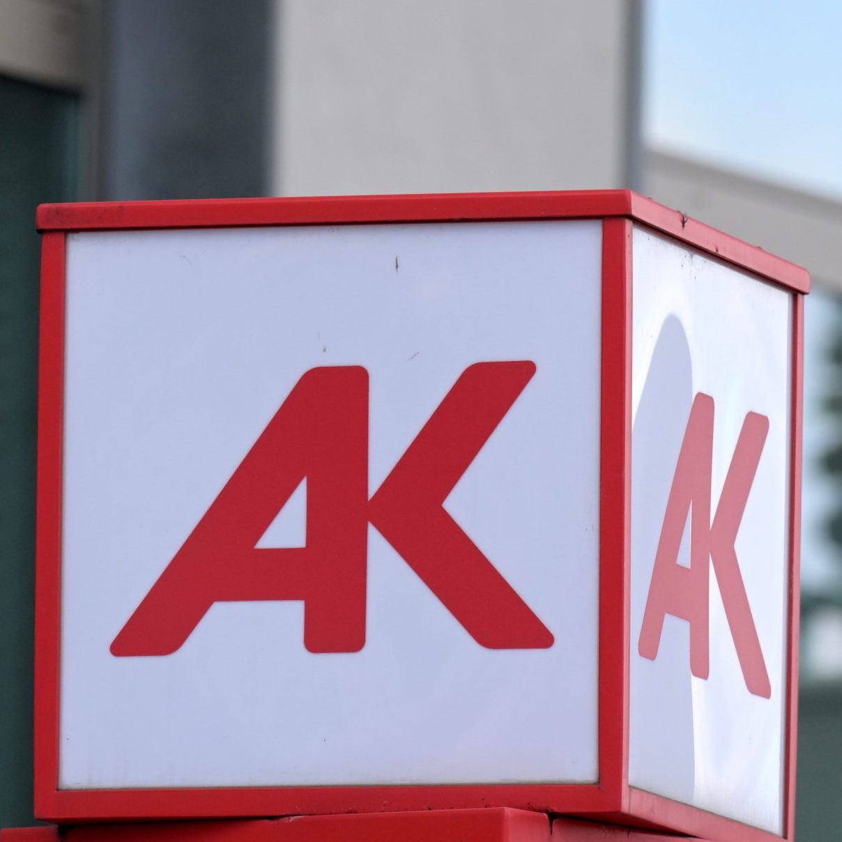 Die AK kritisiert das "Zwischenparken" beim AMS.