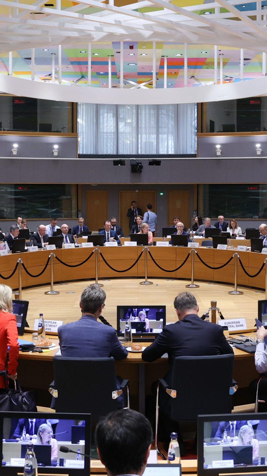 Offizieller Beschluss der Finanzminister gegen Mittag.