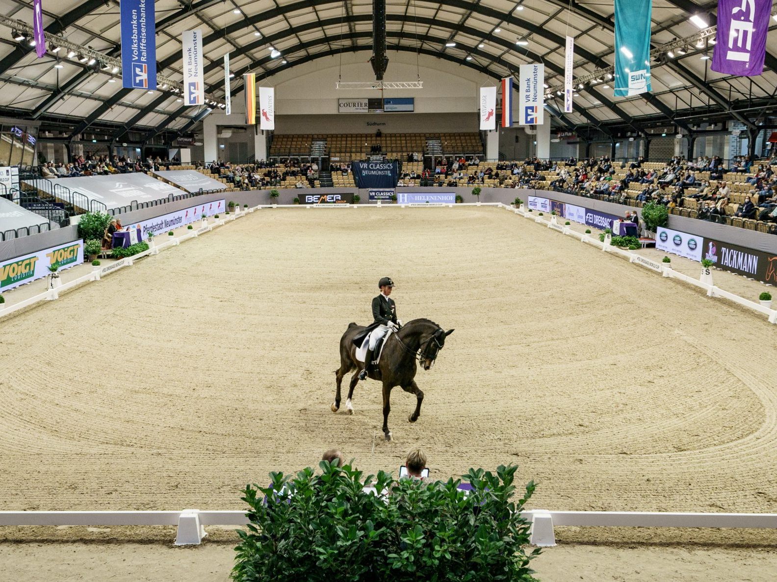 Wird Charlotte Dujardin nach Ablauf der Sperre wieder bei Turnieren reiten? Wird Charlotte Dujardin nach Ablauf der Sperre wieder bei Turnieren reiten?