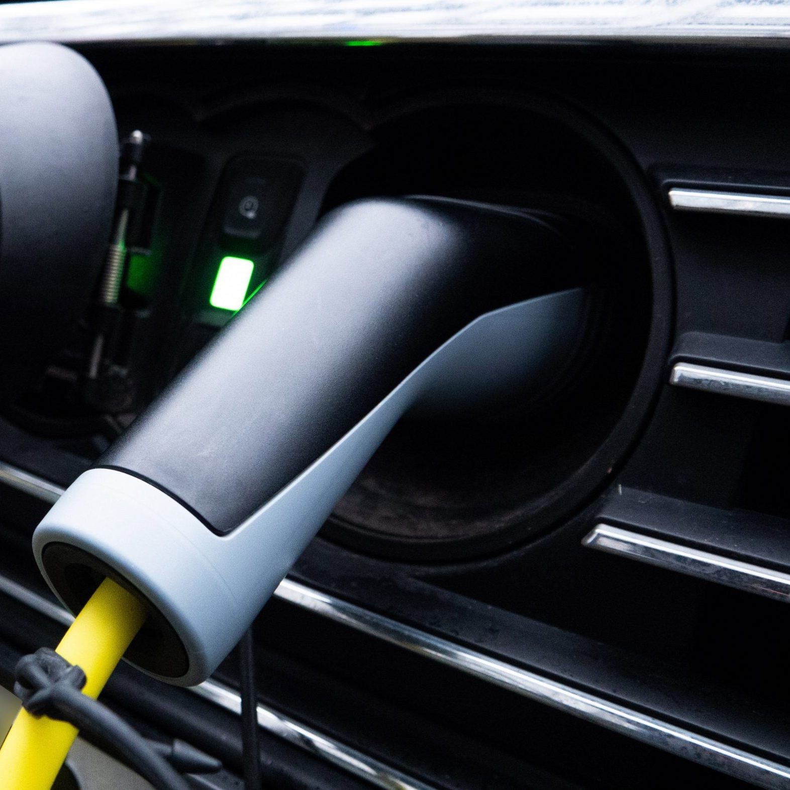 E-Autos werden am Gebrauchtwagenmarkt beliebter.