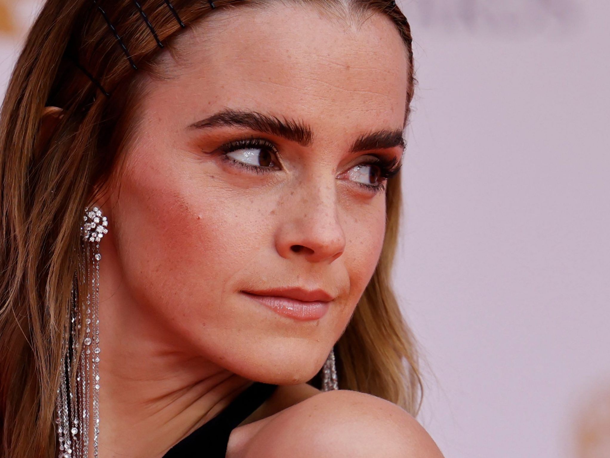 Emma Watson muss die nächsten Monate auf Öffis umsteigen. Emma Watson muss die nächsten Monate auf Öffis umsteigen.