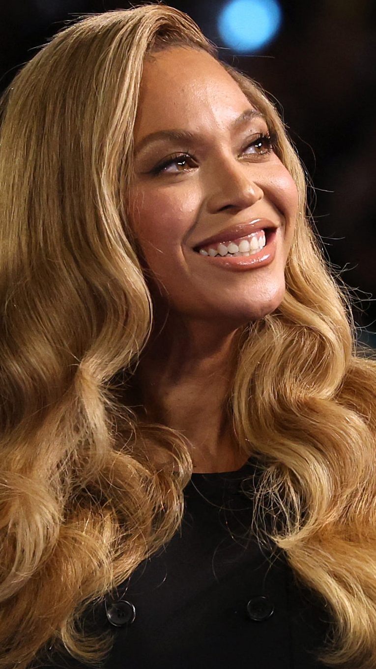 USB-Sticks mit unveröffentlichten Songs gestohlen.