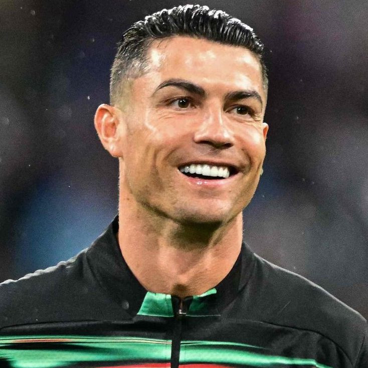 Der Fußballstar ist am Donnerstagabend in Saalfelden eingetroffen.