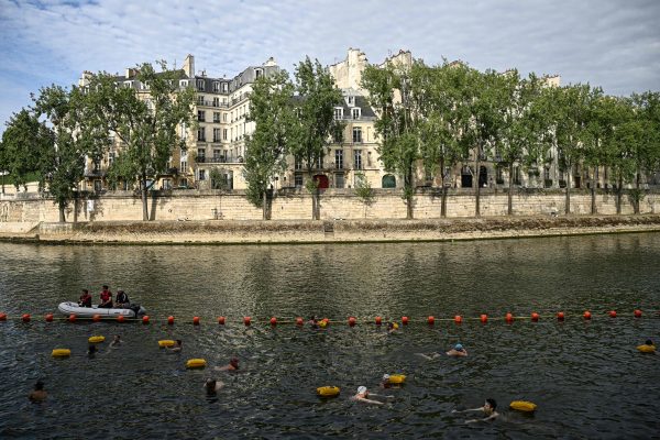 FRANCE-ENVIRONMENT-WEATHER-LEISURE